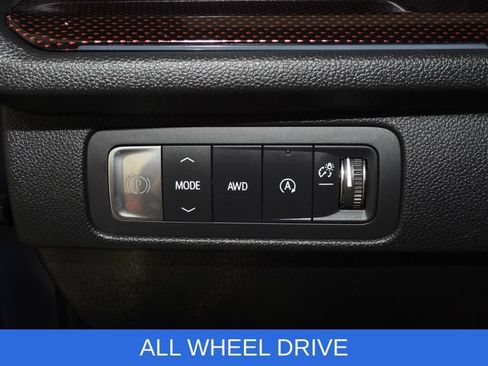 Used 2025 Chevrolet Traverse Z71 w/ Driver Confidence Package AWD/4WD image 15