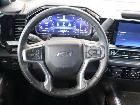 Used 2025 Chevrolet Silverado 2500 LTZ w/ LTZ Plus Package AWD/4WD image 9