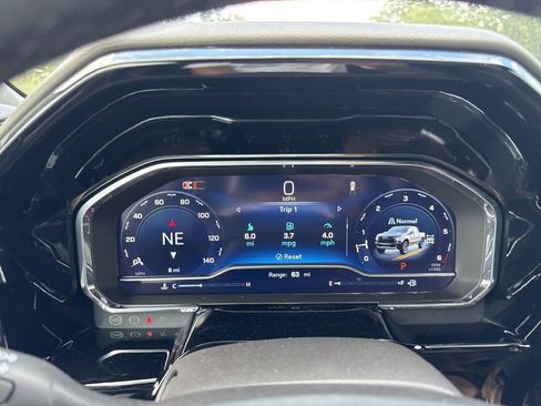 New 2025 Chevrolet Silverado 1500 ZR2 w/ Technology Package image 24