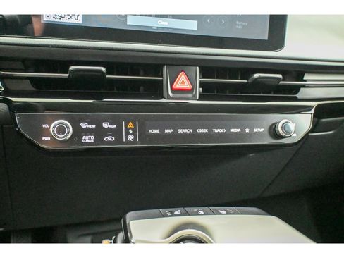 New 2025 Kia EV6 Light w/ Light LR Technology Package image 30