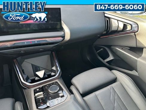 Used 2025 BMW X3 xDrive30 AWD/4WD image 19
