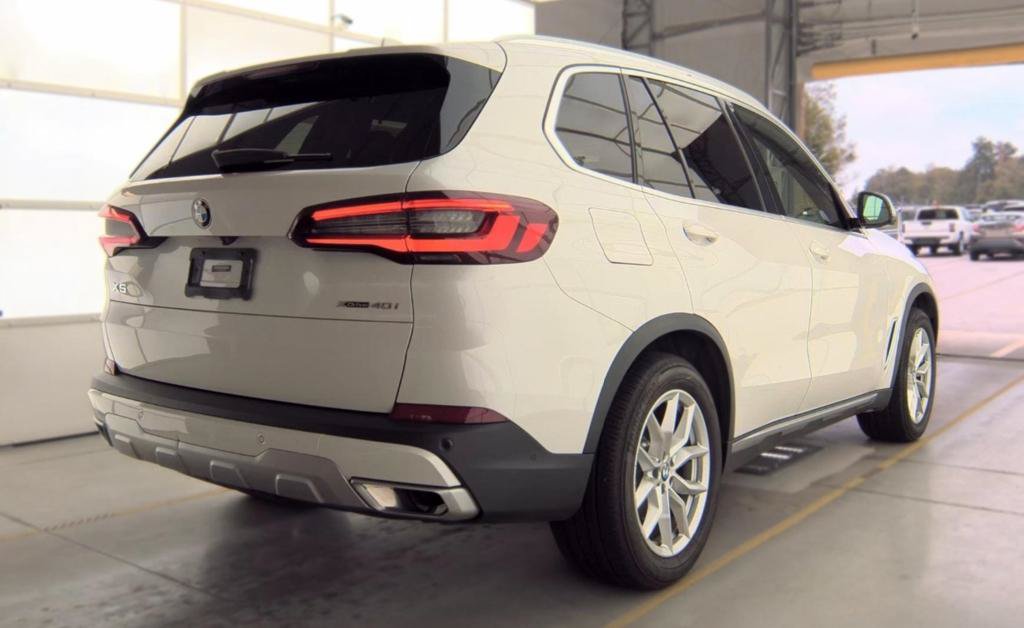 Used 2020 BMW X5 xDrive40i w/ Premium Package AWD/4WD image 8