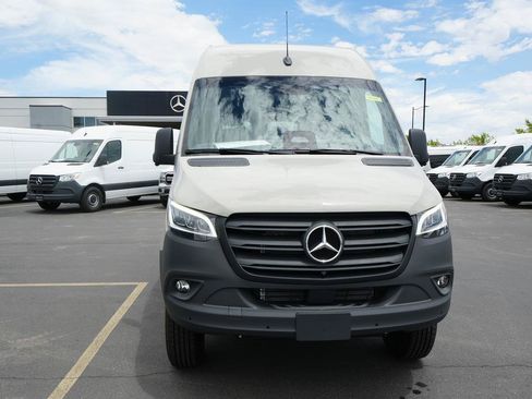 New 2026 Mercedes-Benz Sprinter 2500 image 2