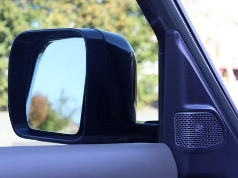 Used 2020 Land Rover Defender 110 HSE image 22