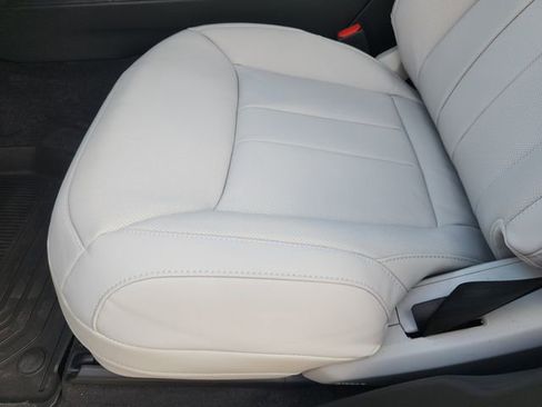 New 2026 Land Rover Range Rover Sport SE image 17