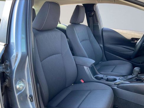 Used 2024 Toyota Corolla LE image 7