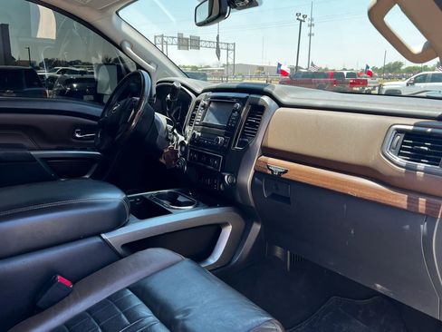 Used 2016 Nissan Titan Platinum Reserve AWD/4WD image 16