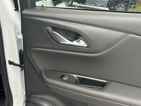 New 2025 Chevrolet Blazer LT w/ Midnight/Sport Edition image 41