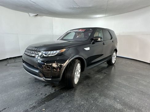 Used 2020 Land Rover Discovery HSE image 4