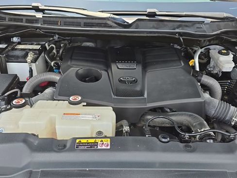 Used 2022 Toyota Tundra Limited RWD image 31