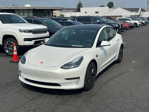 Used 2021 Tesla Model 3 Long Range AWD/4WD image 3