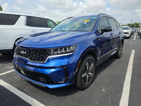 Certified 2023 Kia Sorento EX FWD image 7