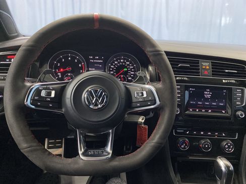 Used 2015 Volkswagen GTI S image 17
