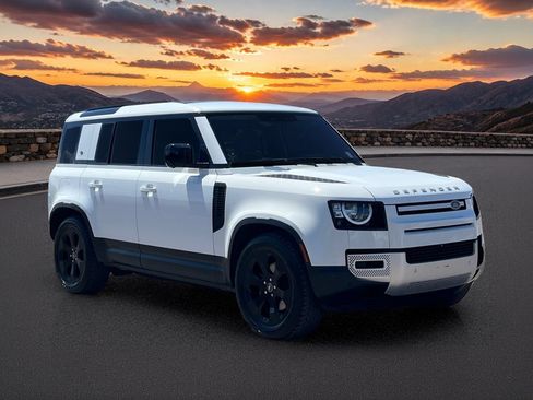 Used 2020 Land Rover Defender 110 S AWD/4WD image 7
