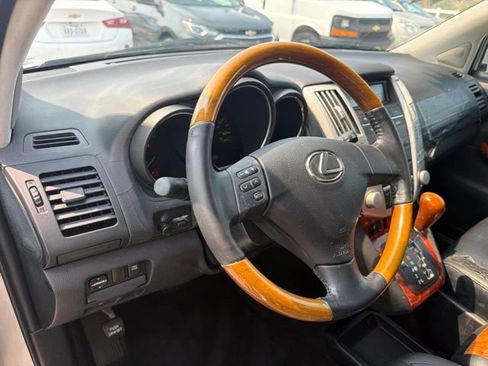 Used 2004 Lexus RX 330 AWD w/ Premium Pkg image 12