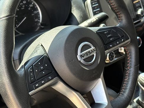 Used 2021 Nissan Versa SR FWD image 24