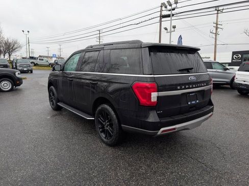 Certified 2023 Ford Expedition XLT image 3