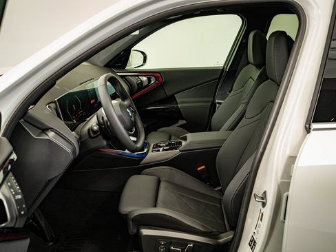 New 2026 BMW X3 xDrive30 w/ Premium Package image 18