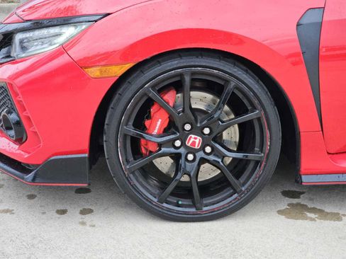 Certified 2017 Honda Civic Type R image 9