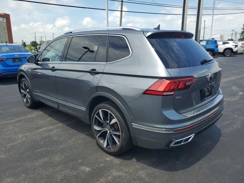 Used 2022 Volkswagen Tiguan SEL R-Line AWD/4WD image 2
