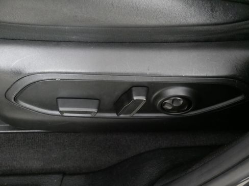 Used 2022 Jeep Grand Cherokee L Limited w/ Luxury Tech Group II image 20