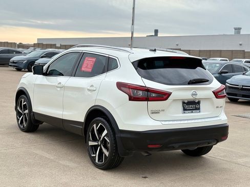 Certified 2022 Nissan Rogue Sport SL AWD/4WD image 9