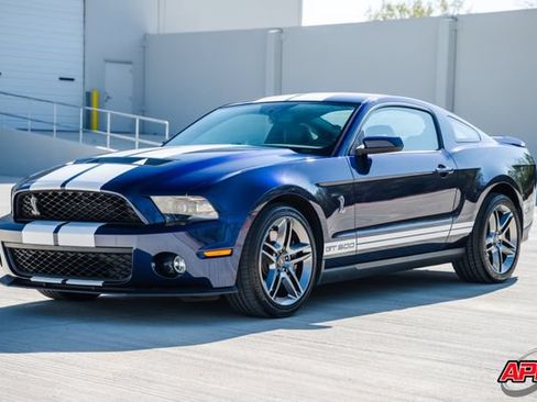Used 2010 Ford Mustang Shelby GT500 RWD image 9