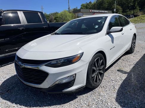 Used 2020 Chevrolet Malibu RS image 3