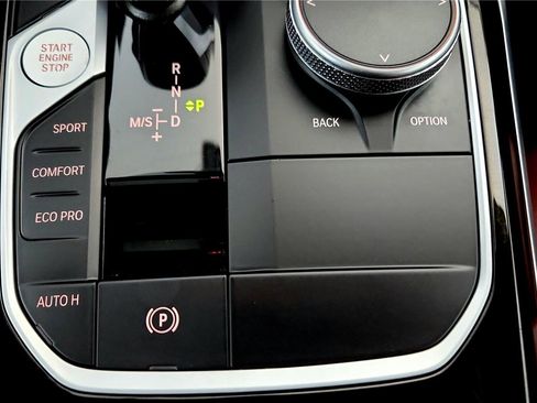 Used 2022 BMW 230i Coupe w/ Premium Package image 34