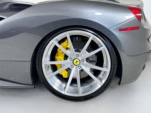 Used 2018 Ferrari 488 GTB image 39