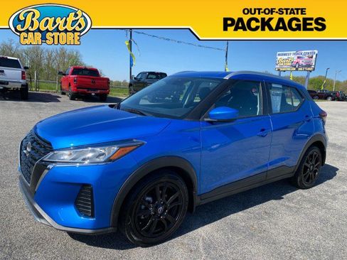 Used 2023 Nissan Kicks SV FWD image 3