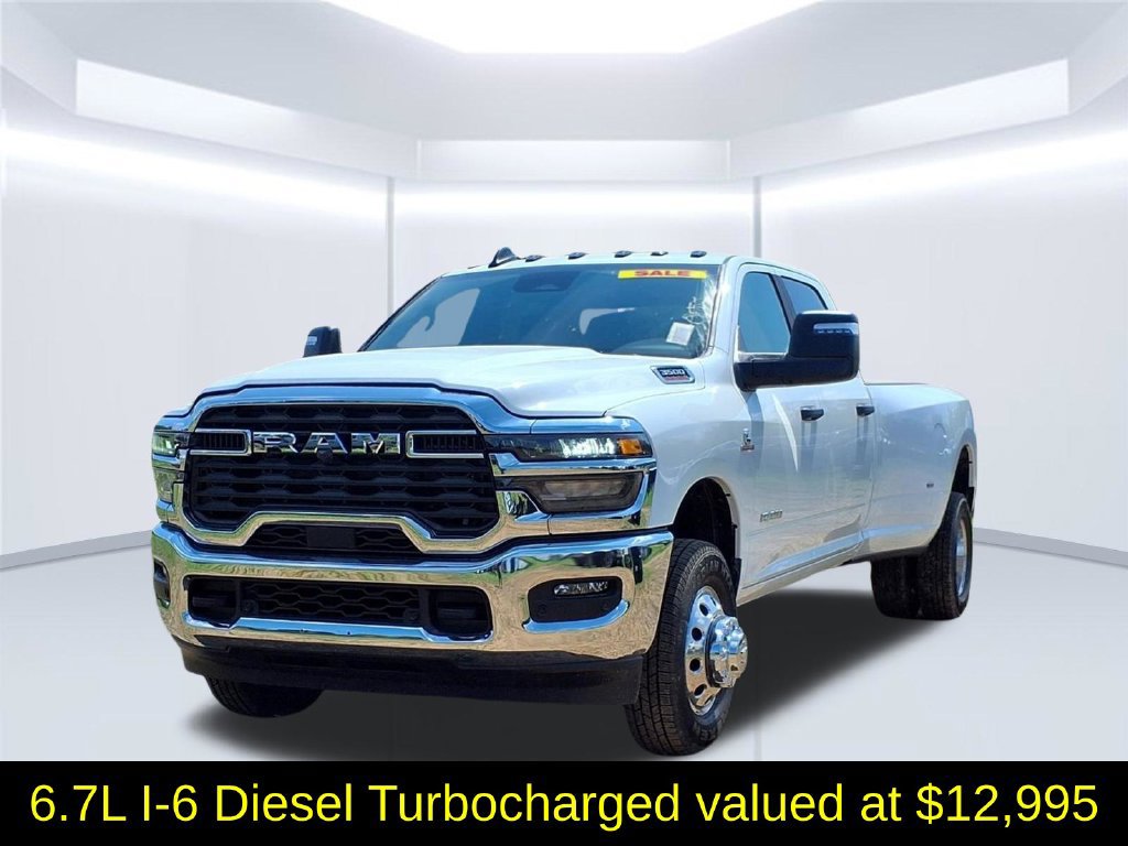 New 2026 RAM 3500 Big Horn AWD/4WD image 2