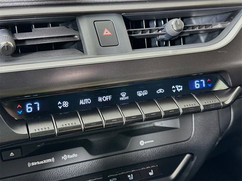 Used 2020 Lexus UX 200 200 Base image 17