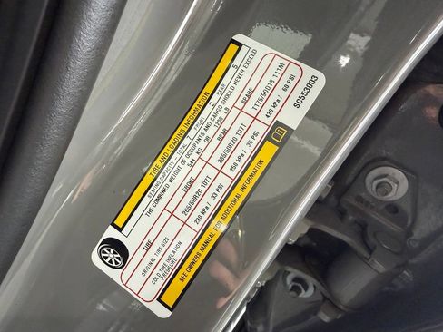 Used 2025 Dodge Durango GT AWD/4WD image 36