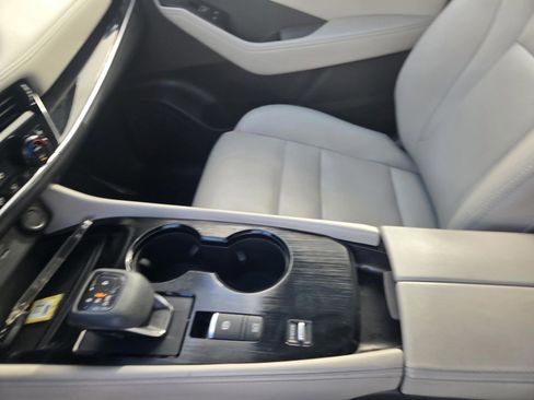 Used 2022 Nissan Rogue SL w/ SL Premium Package image 26