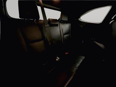 Used 2022 Toyota Highlander XSE image 27