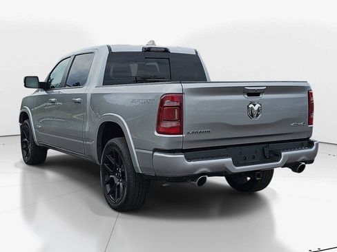 Used 2022 RAM 1500 Laramie AWD/4WD image 6
