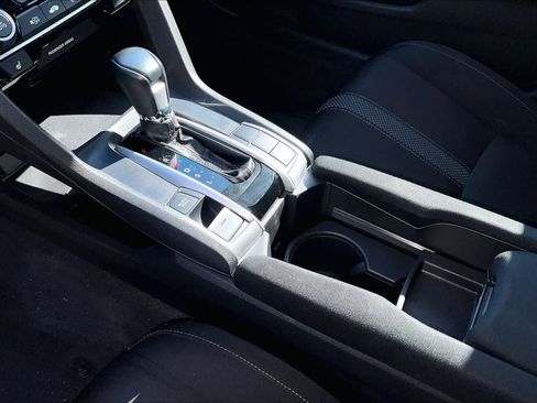 Used 2019 Honda Civic EX image 17