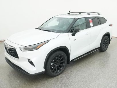 New 2025 Toyota Highlander XLE