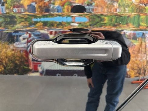 Used 2023 Jeep Gladiator Rubicon w/ Cold Weather Group image 19