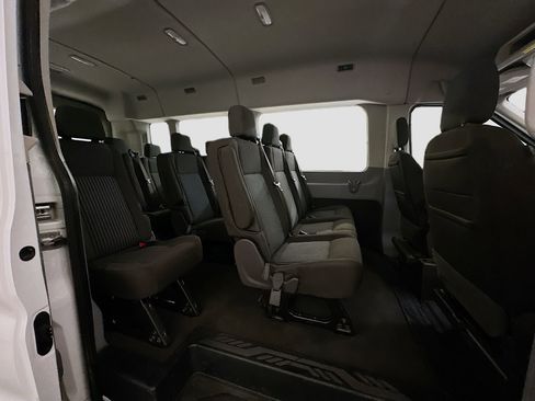 Used 2019 Ford Transit 350 XLT image 28