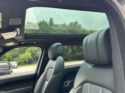 Used 2020 Land Rover Range Rover Sport SE AWD/4WD image 25