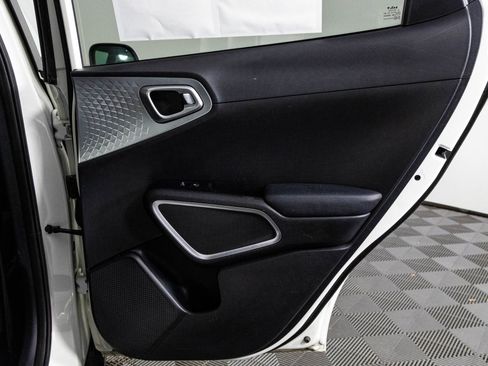 Used 2023 Kia Soul LX w/ Option Group 015 image 37