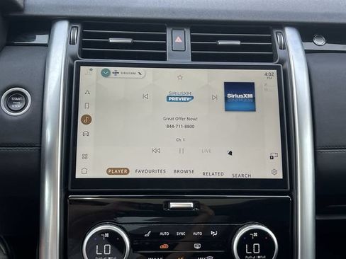 Used 2024 Land Rover Discovery S AWD/4WD image 20