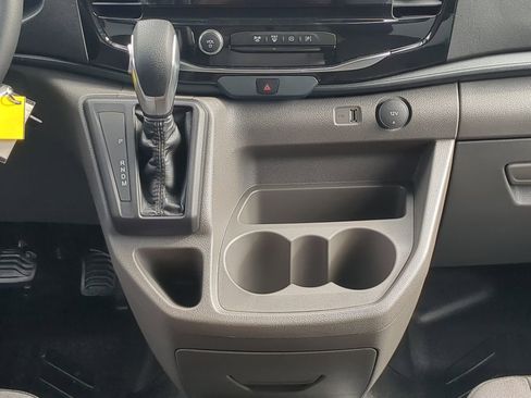 Used 2024 Ford Transit 350 XLT image 17