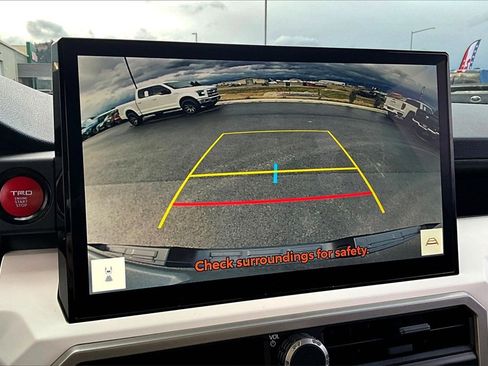 Used 2024 Toyota Tacoma TRD Off-Road image 22