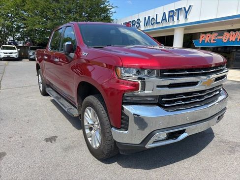 Used 2022 Chevrolet Silverado 1500 LTZ w/ LTZ Convenience Package II AWD/4WD image 2