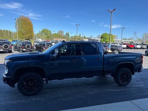 New 2026 Chevrolet Silverado 3500 LTZ w/ LTZ Plus Package AWD/4WD image 10