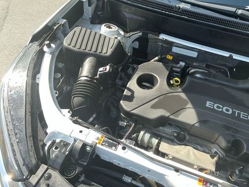 Used 2022 Chevrolet Equinox LT AWD/4WD image 18