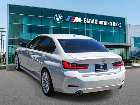 Used 2023 BMW 330i Sedan w/ Convenience Package RWD image 6